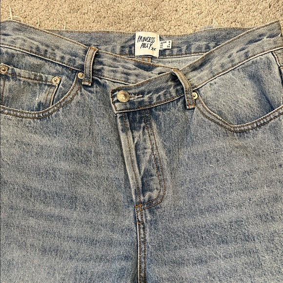 Princess Polly Light Wash Jeans Frayed Hem Trendy Oversized Asymmetrical 4 - Picture 3 of 5